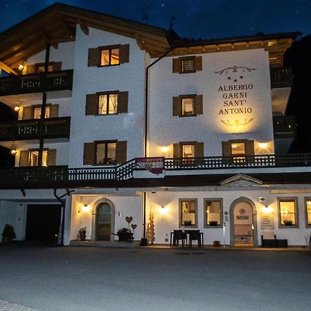 מדונה די קמפיליו Hotel Garni Sant'Antonio Con Spa מראה חיצוני תמונה