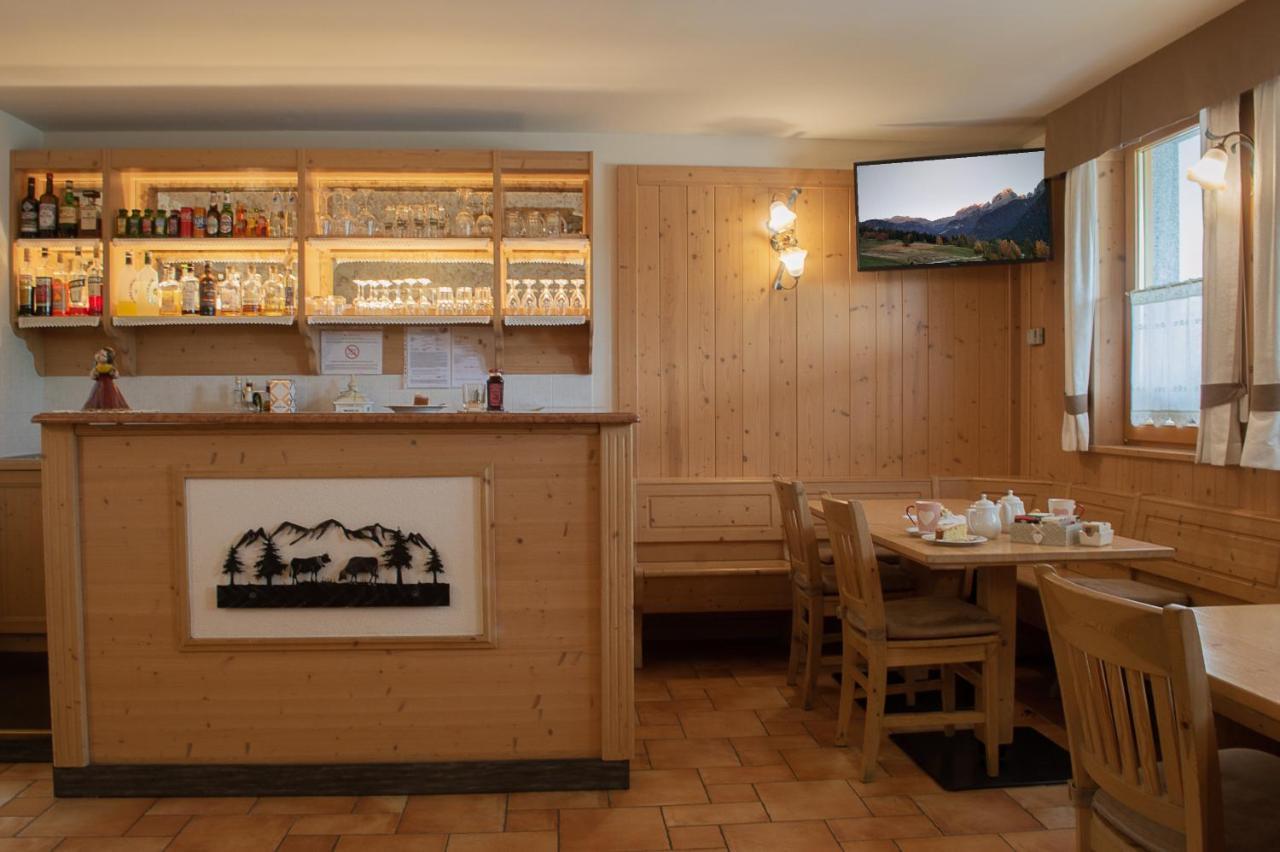 מדונה די קמפיליו Hotel Garni Sant'Antonio Con Spa מראה חיצוני תמונה
