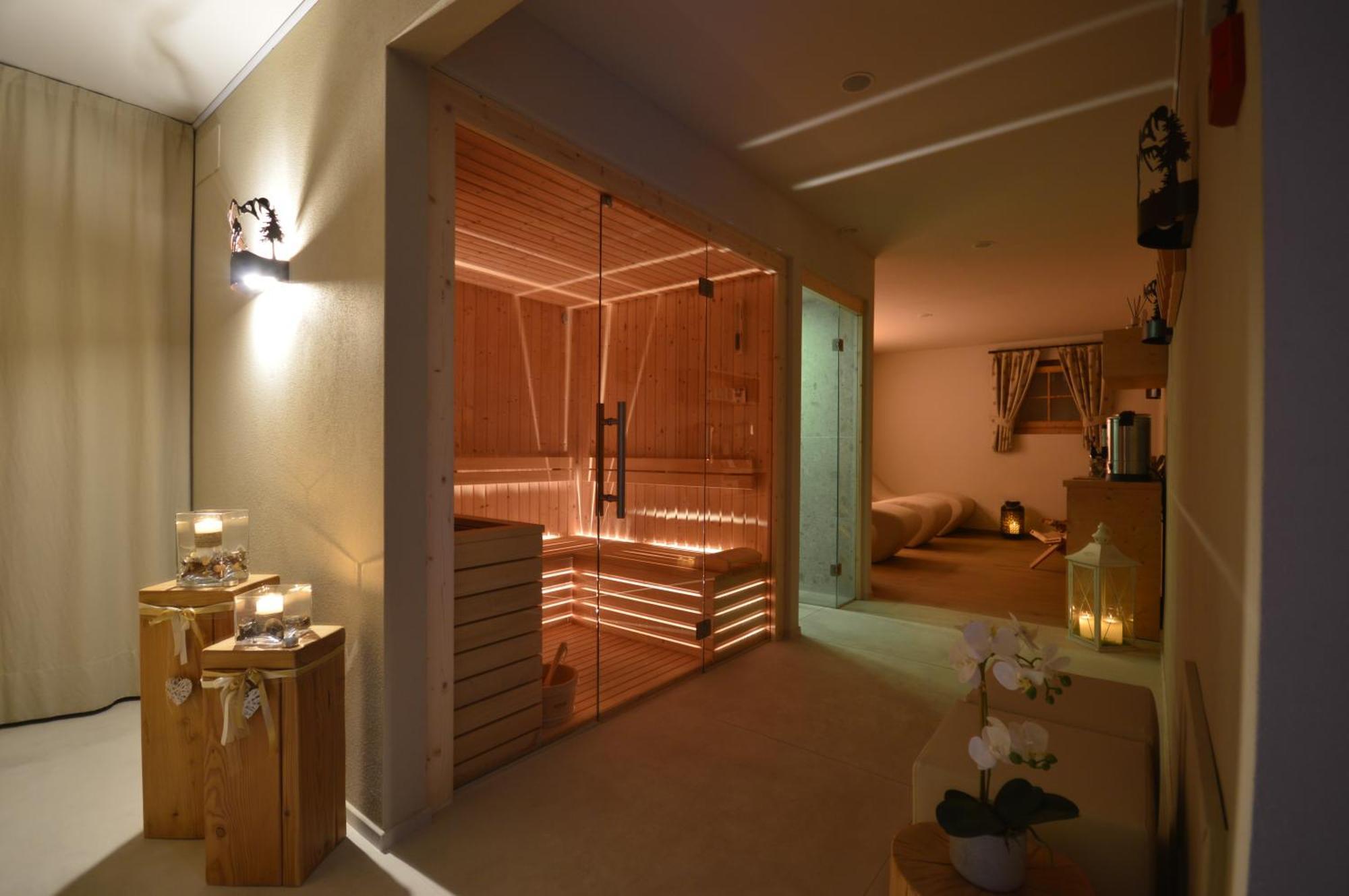 מדונה די קמפיליו Hotel Garni Sant'Antonio Con Spa מראה חיצוני תמונה